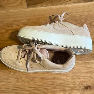 Nike AF1 blush suede size 8